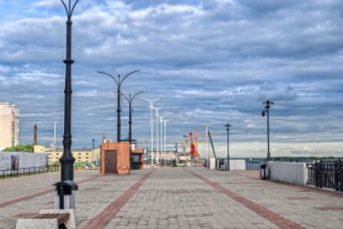 Поврежденные гранитные плиты заменят: в Благовещенске восстанавливают набережную Юлия Ожегова, ИА PriamurMedia