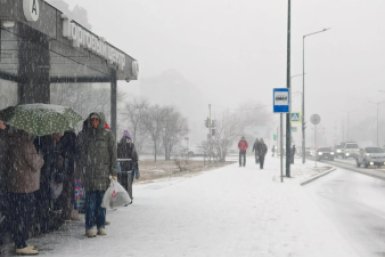 Снег в Благовещенске стал для некоторых горожан полной неожиданностью ИА PriamurMedia