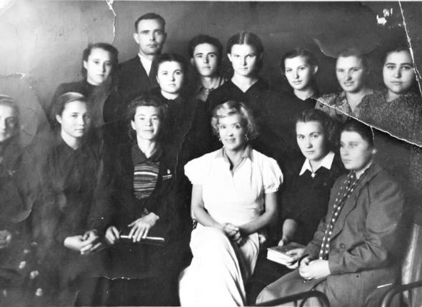 Марина Ладынина в Благовещенске в 1957 году
